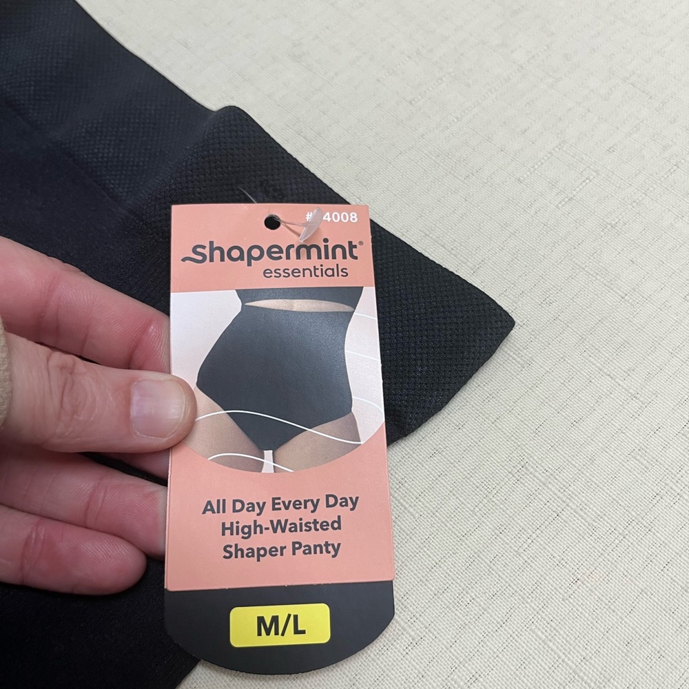 NWT Shapermint M/L black all day everyday high waisted shaper panty - Picture 4 of 9